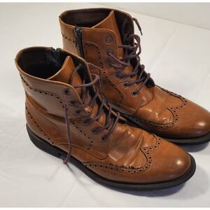 Kenneth Cole Unlisted Men's Blind Sided Wingtip Ankle Boots Cognac Brown Sz 9.5